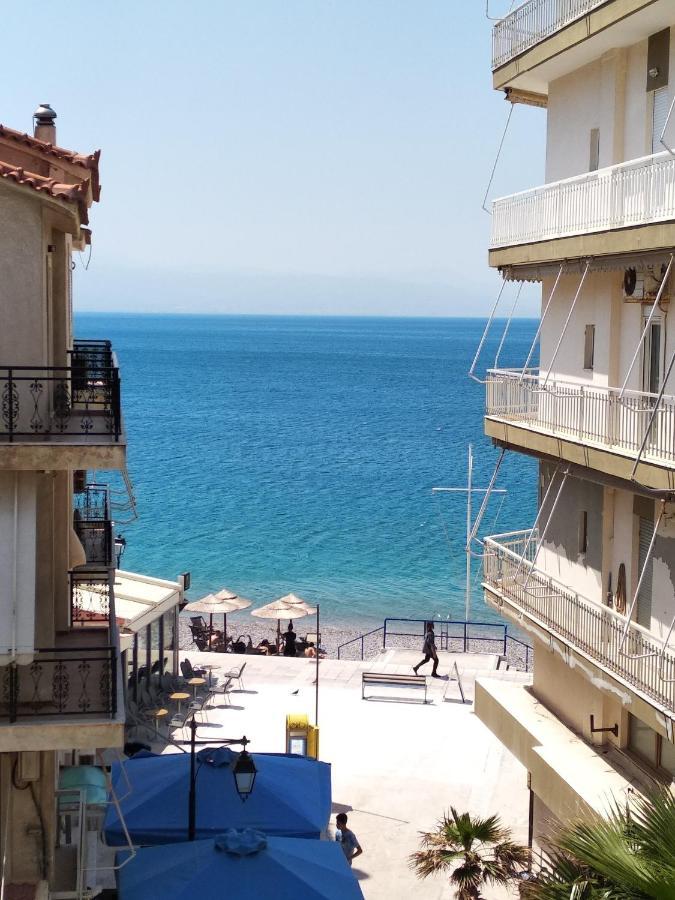Seaview Apartment In Theheart Of Loutraki Dış mekan fotoğraf